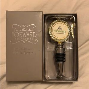 Just engaged wine bottle stopper